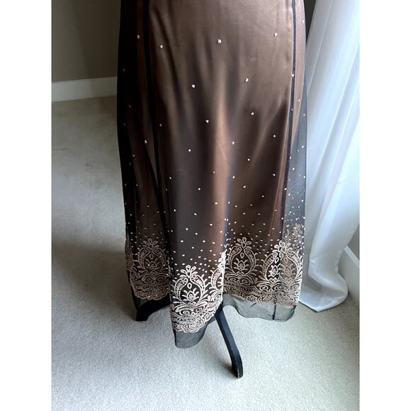 Adrianna Papell Boutique gold overlay cocktail dress size 14w - Picture 5 of 8